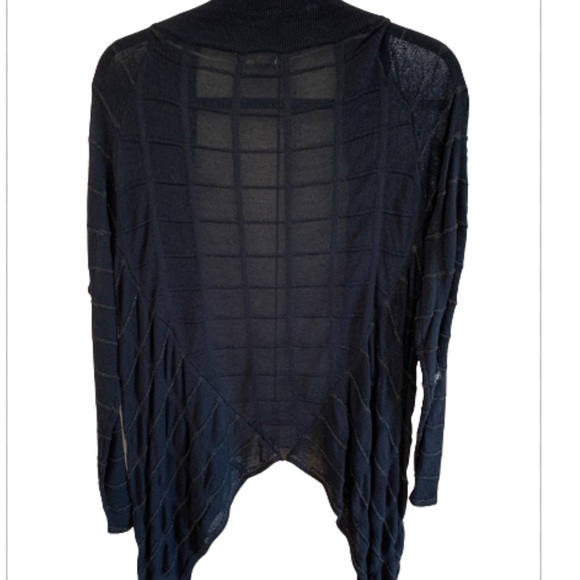 ITALIAN Cardigan - Picture 3 of 5